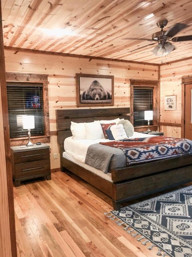 Stone Mountain Lodge 5000Sqft 6 Bed Game Room Pool Table Hot Tub Broken Bow Exterior foto